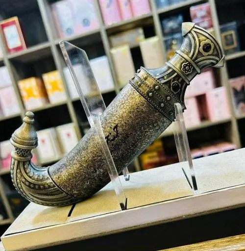 Lattafa Khanjar